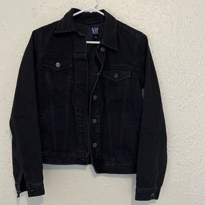 Black denim jacket from Gap. Hardly worn.